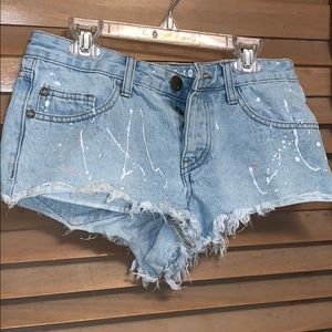 Denim distressed shorts.
